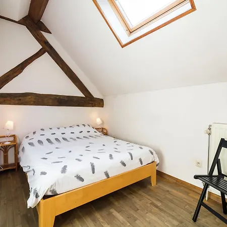 Peaceful Fontenelle Farmhouse Holiday home *