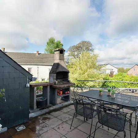 Holiday home Spacious Farmhouse In Fontenelle With Garden